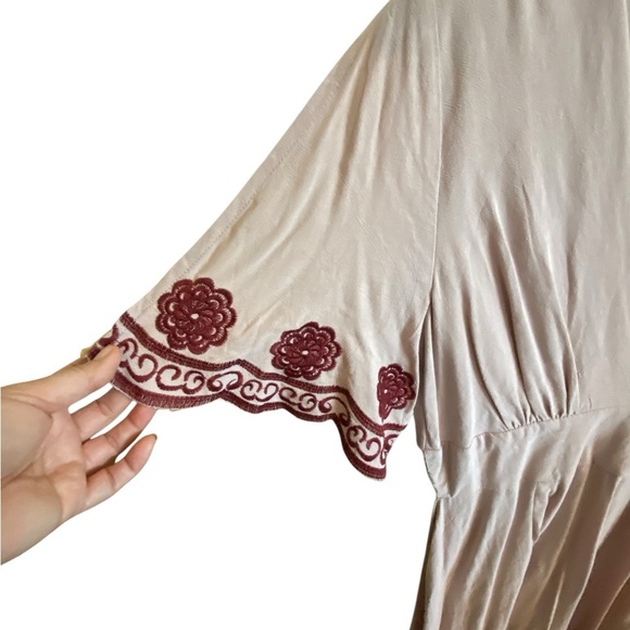 Lulus mauve pink & Burgundy embroidered  floral midi dress - Picture 9 of 12